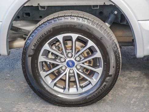 Used 2019 Ford F150 XLT w/ Equipment Group 302A Luxury image 9