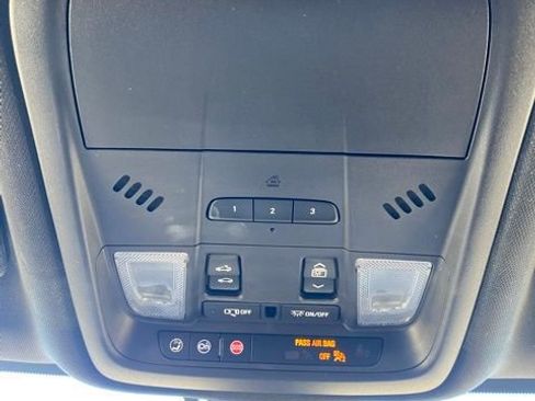 Used 2022 Chevrolet Blazer RS w/ Driver Confidence II Package image 18