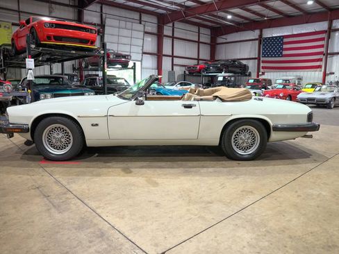 Used 1992 Jaguar XJS V12 Convertible RWD image 4