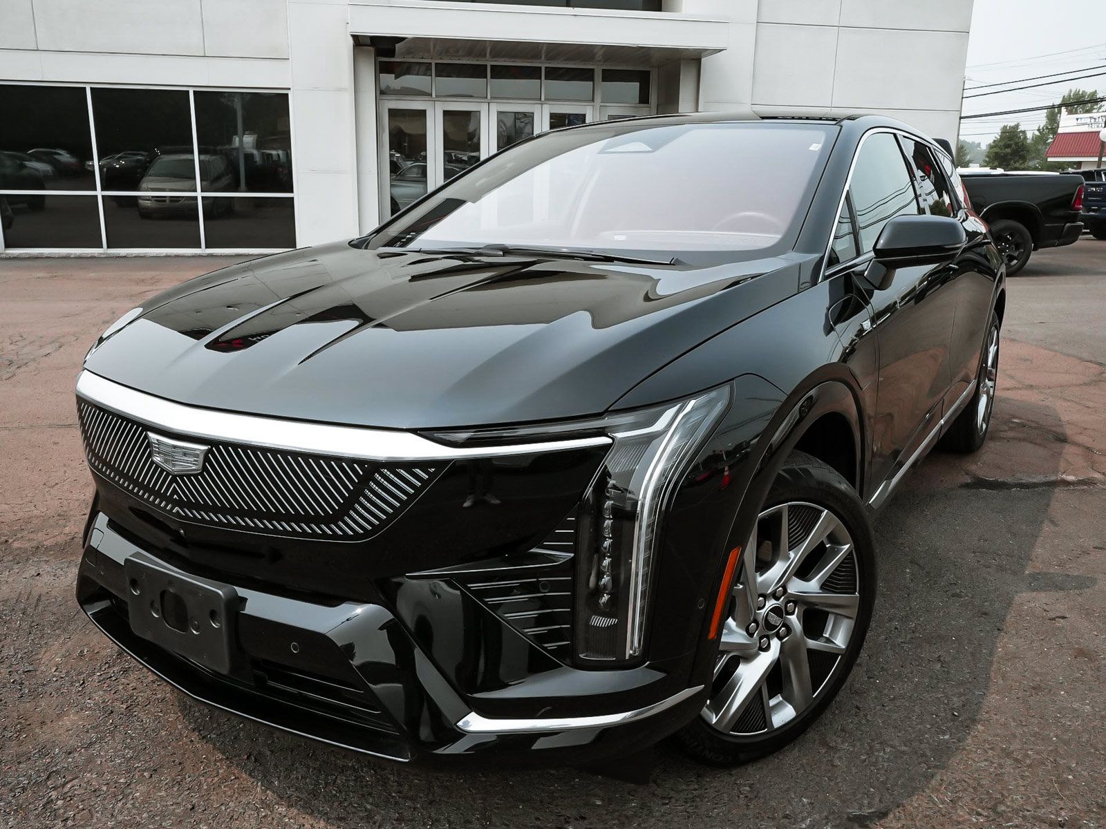 Used 2025 Cadillac Optiq Luxury 1 AWD/4WD image 8
