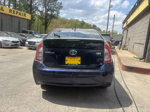 Used 2013 Toyota Prius Two FWD image 6