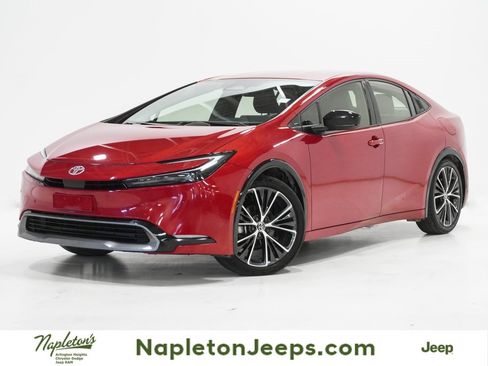 Used 2024 Toyota Prius XLE image 1