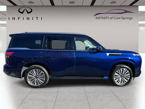 Certified 2025 INFINITI QX80 Sensory image 8