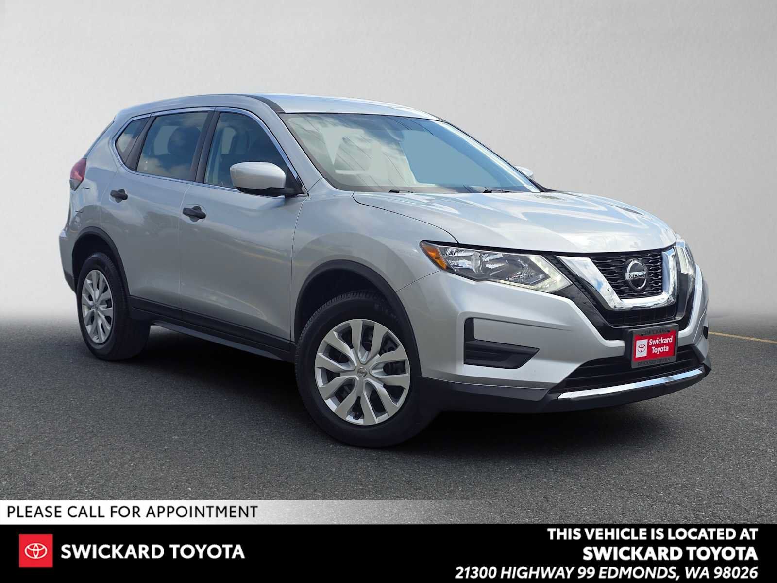 Used 2018 Nissan Rogue S AWD/4WD image 1