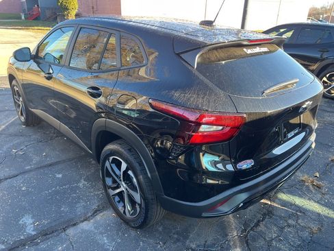 New 2026 Chevrolet Trax RS image 7