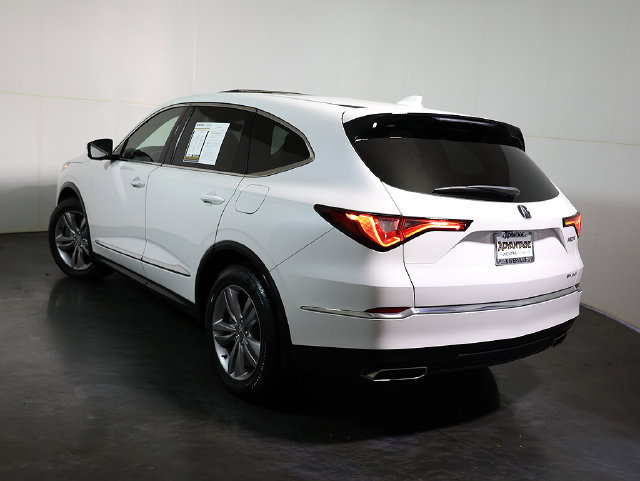Certified 2024 Acura MDX SH-AWD image 2