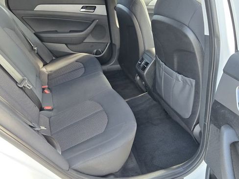 Used 2019 Hyundai Sonata SEL w/ Tech Package 02 FWD image 14
