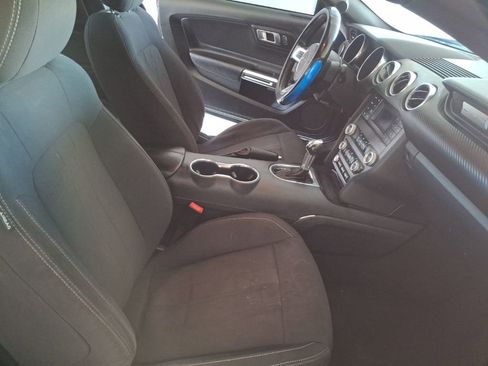 Used 2022 Ford Mustang Coupe RWD image 19