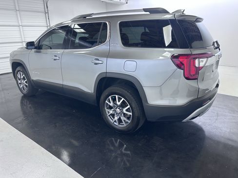 Used 2023 GMC Acadia SLT FWD image 11