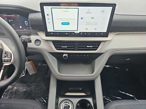 New 2025 Ford Explorer Active image 21