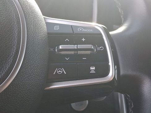 Used 2022 Kia Sorento EX image 24