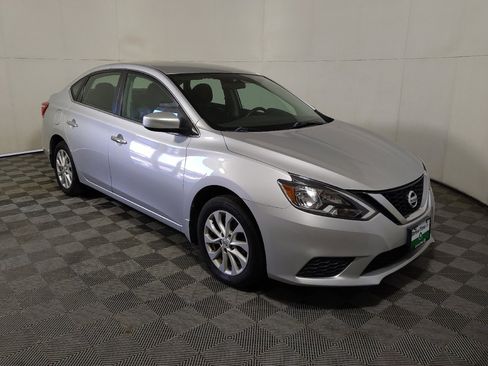 Used 2019 Nissan Sentra SV FWD image 13