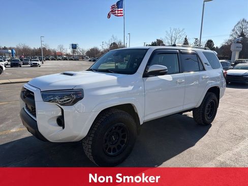 Certified 2024 Toyota 4Runner TRD Off-Road Premium w/ Moonroof Package image 8