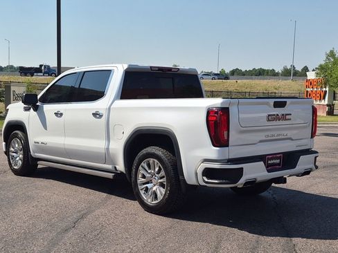 Used 2022 GMC Sierra 1500 Denali w/ Technology Package AWD/4WD image 7