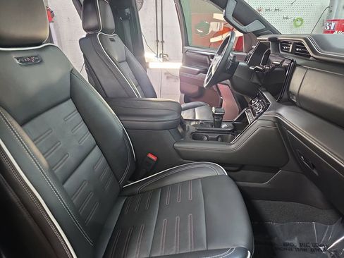 Used 2024 GMC Sierra 1500 AT4X AWD/4WD image 10