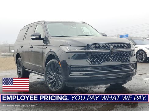 New 2026 Lincoln Navigator Reserve w/ Jet Appearance Package AWD/4WD image 1