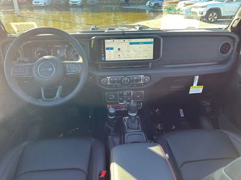 New 2026 Jeep Wrangler Unlimited Rubicon image 34