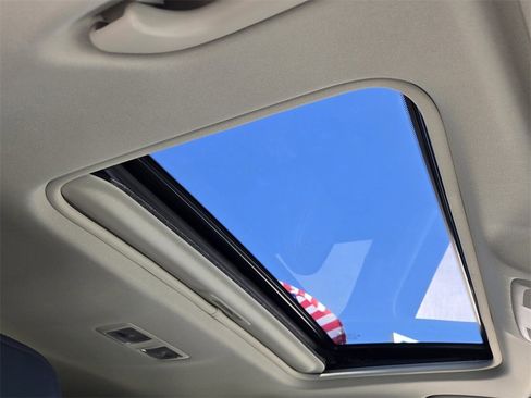 Used 2025 MAZDA CX-5 AWD 2.5 S w/ Preferred Package image 18