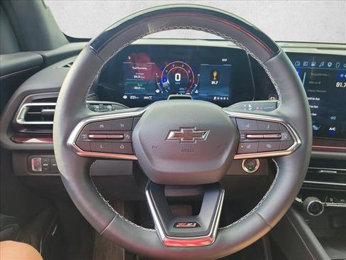 Used 2024 Chevrolet Traverse Z71 w/ Enhanced Driving Package image 19