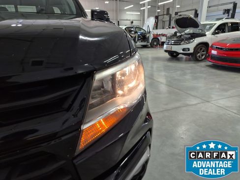 Used 2022 Chevrolet Colorado LT w/ LT Convenience Package RWD image 32