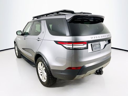 Used 2020 Land Rover Discovery SE image 7