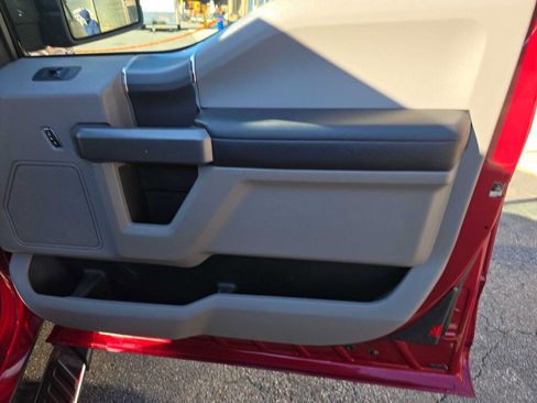 Used 2016 Ford F150 XLT w/ Equipment Group 302A Luxury image 20