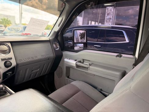 Used 2011 Ford F250 XLT w/ XLT Interior Pkg RWD image 16