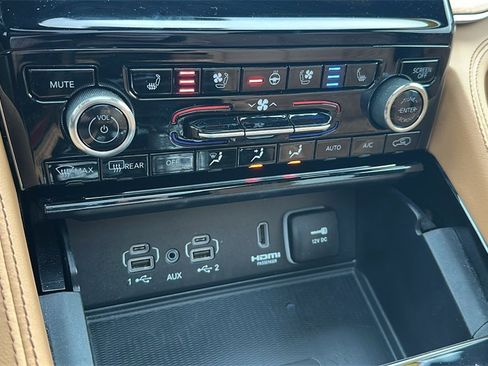 Used 2024 Jeep Grand Cherokee L Summit image 24