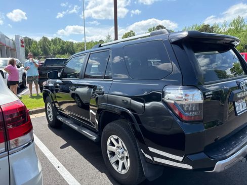 Used 2015 Toyota 4Runner Trail image 4