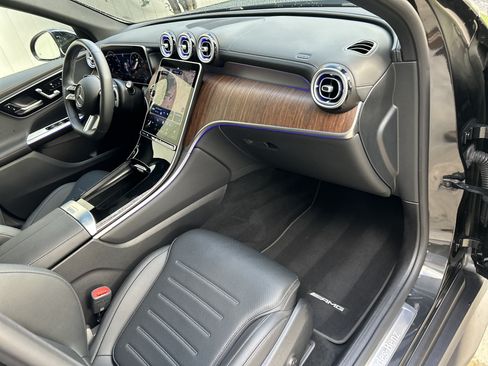 Certified 2025 Mercedes-Benz GLC 300 image 47
