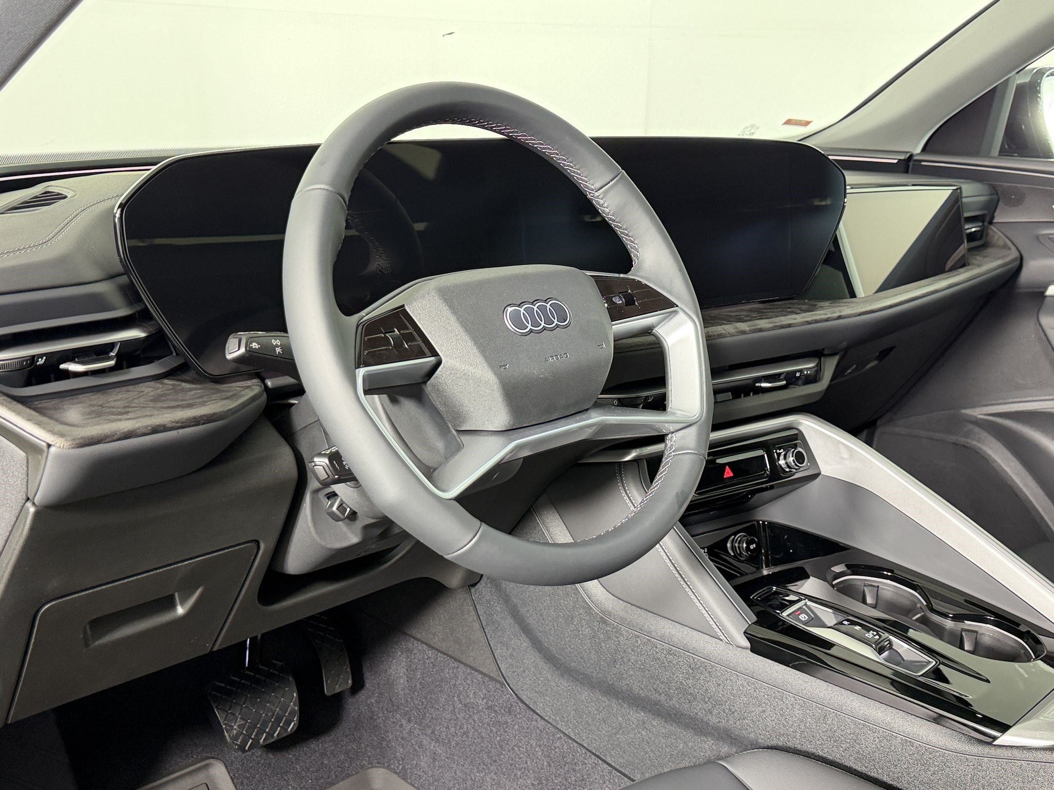 New 2026 Audi Q5 Premium Plus AWD/4WD image 3