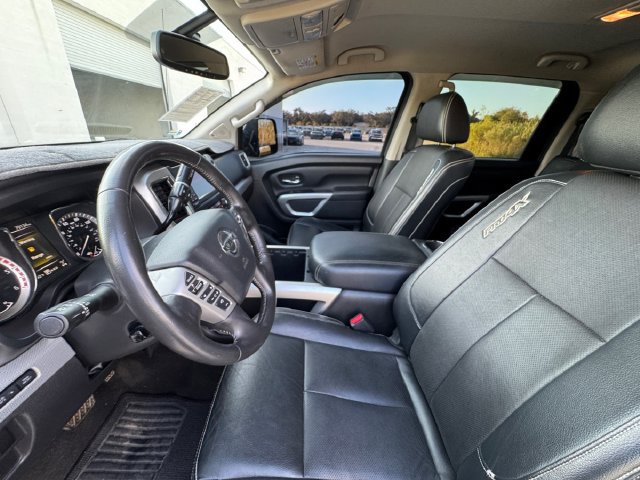 Used 2018 Nissan Titan PRO-4X w/ Pro-4x Convenience Package AWD/4WD image 28