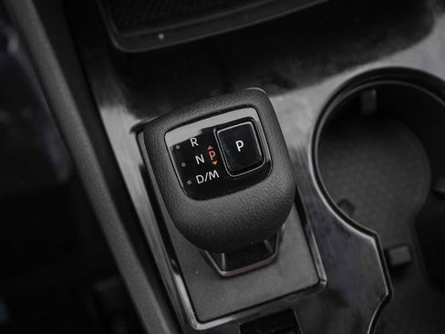 Used 2026 Nissan Rogue SV FWD image 19