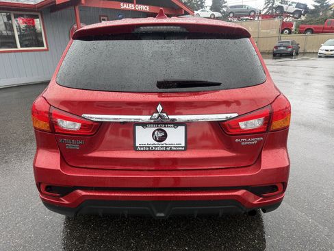 Used 2018 Mitsubishi Outlander Sport LE image 8