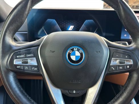 Used 2023 BMW i4 eDrive35 w/ Premium Package RWD image 26