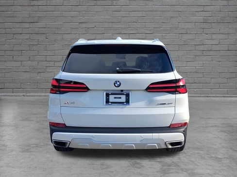 Used 2026 BMW X5 sDrive40i RWD image 9