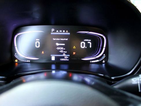 Used 2023 Kia Soul LX image 13