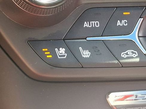 Used 2019 Chevrolet Corvette Z06 image 27