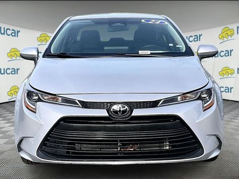 Used 2024 Toyota Corolla LE FWD image 2