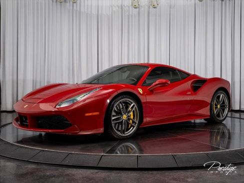 Used 2018 Ferrari 488 GTB RWD image 7