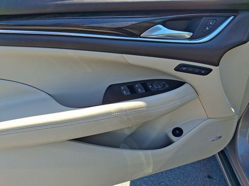 Used 2018 Buick LaCrosse Premium w/ Driver Confidence Package #2 FWD image 12