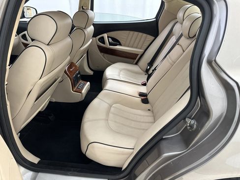 Used 2010 Maserati Quattroporte S image 28