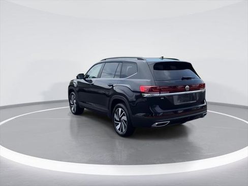 Certified 2025 Volkswagen Atlas SE FWD image 6
