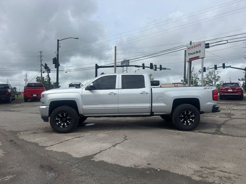 Used 2016 Chevrolet Silverado 1500 LT w/ All Star Edition AWD/4WD image 4