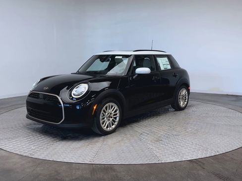 New 2026 MINI Cooper 4-Door Hardtop image 4