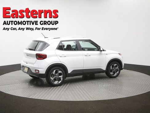 Used 2025 Hyundai Venue SEL FWD image 39