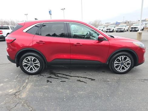 Used 2022 Ford Escape SEL w/ Technology Package image 9