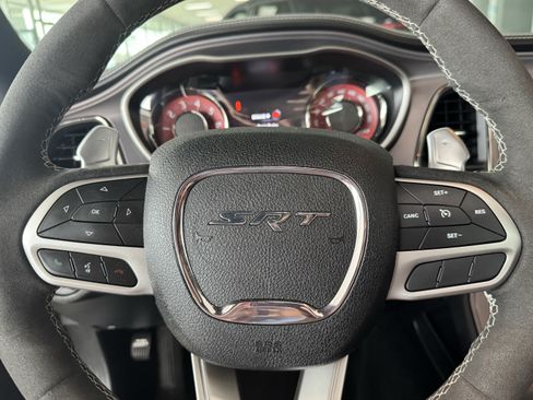 Used 2023 Dodge Challenger SRT Hellcat RWD image 15