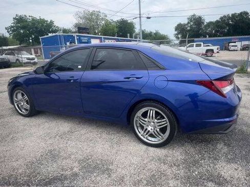 Used 2021 Hyundai Elantra SEL w/ Convenience Package FWD image 6
