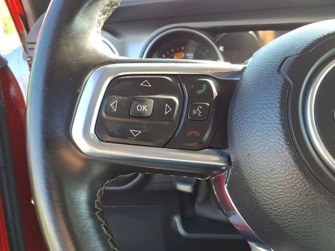 Used 2020 Jeep Wrangler Unlimited Sahara AWD/4WD image 18